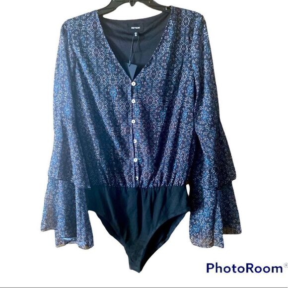 Heyson Long Shear sleeve Bodysuit Blouse with Front Button Detail Size Small - Picture 1 of 7